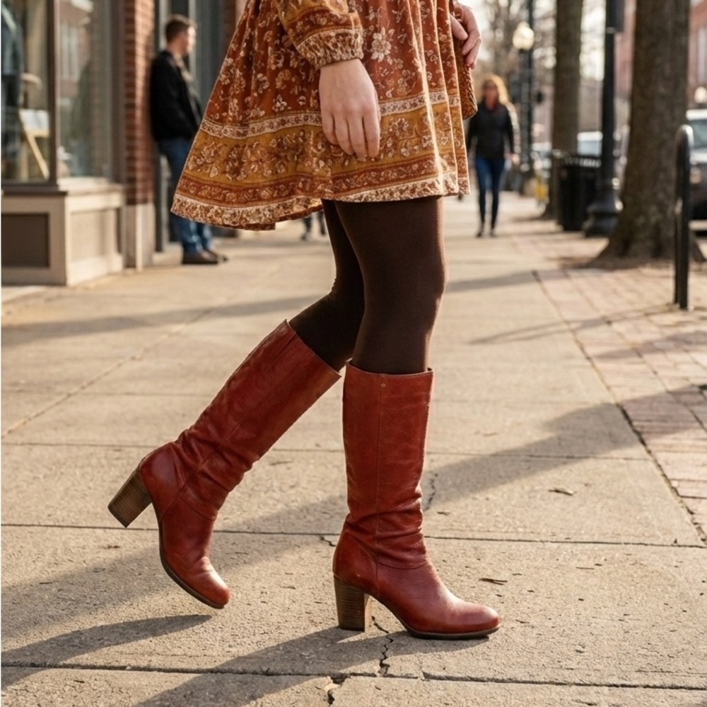 Frye Pull On Calf Length Brown Boots Sz 7
